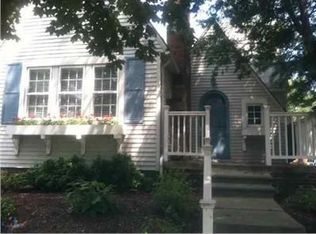 1804 Brys Dr, Grosse Pointe Woods, MI