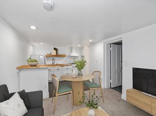 536 N Logan St APT B, Denver, CO 80203