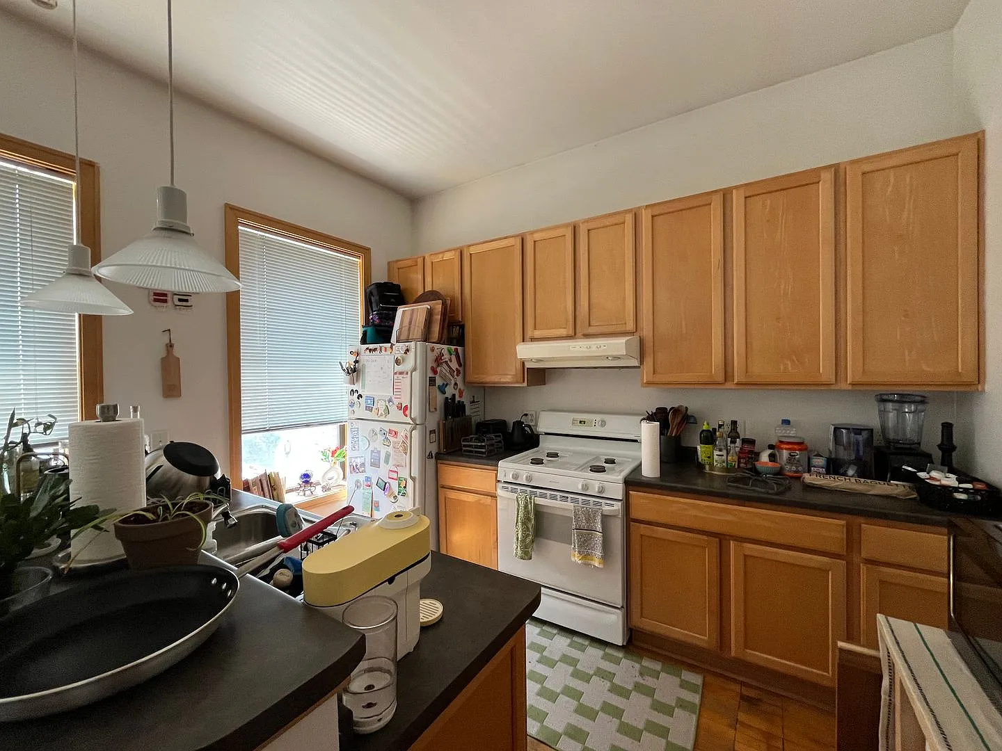 624 E. Ogden Ave — Photo 3