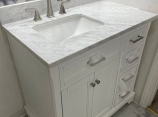 610 S Franklin St APT C101, Holbrook, MA 02343