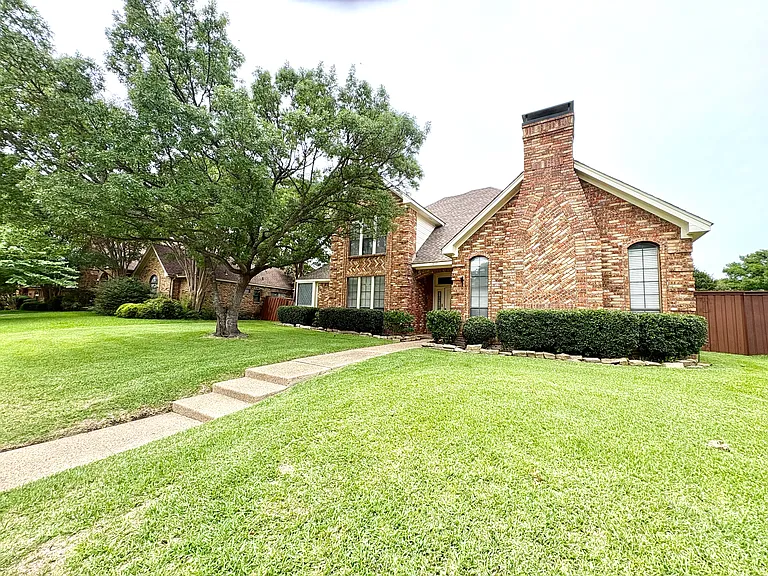 3117 Sandy Trail Ln — Photo 2