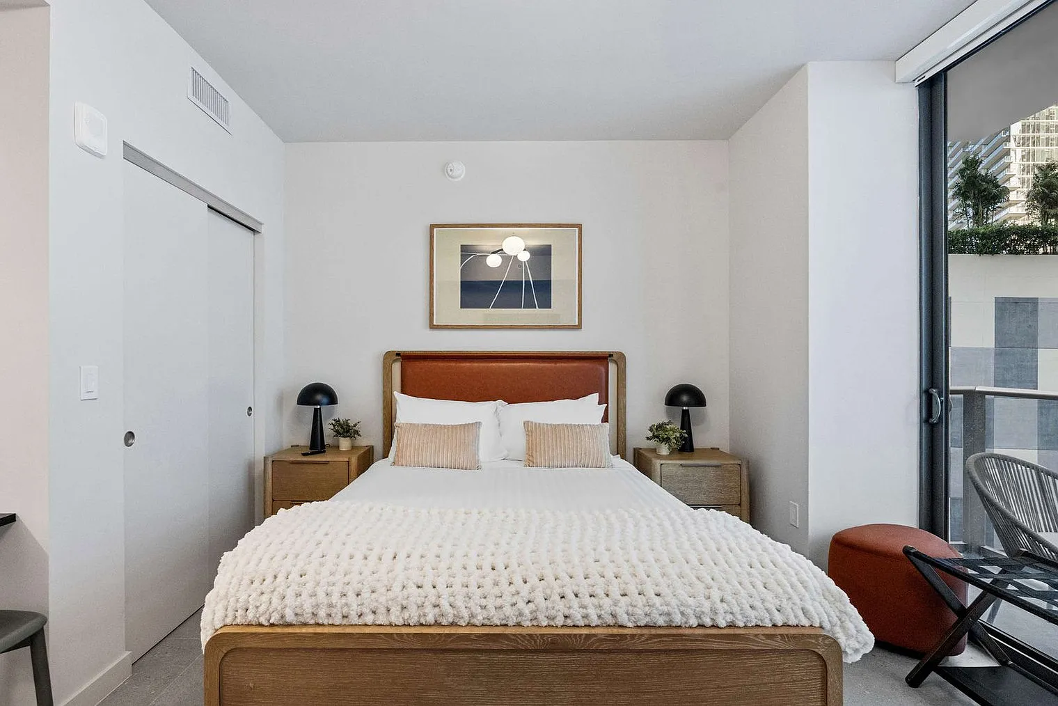 Studio, 1.0 bath, 398 sqft, $2,316 — Photo 3