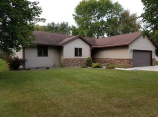 2934 Meadowbrook Ln NE, Menomonie, WI 54751