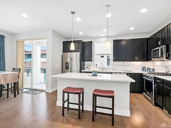5th image of 3532 NE 145th St
