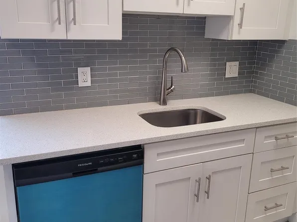 770 NE 38th St #F, Fort Lauderdale, FL 33334