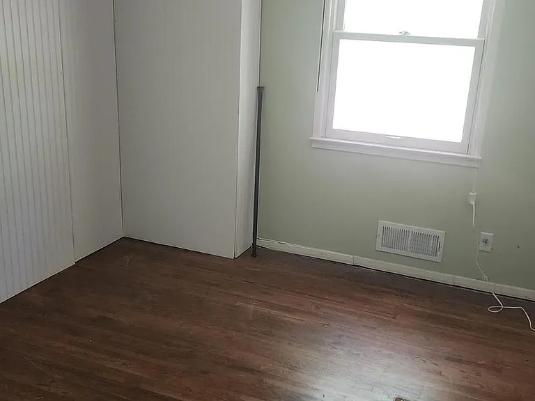 6507 Byron Ave — Photo 7