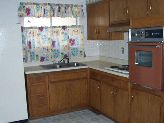 5th image of 11046 W Oakmont Dr