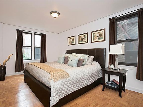 5th image of 305-313 W 18th St #1J