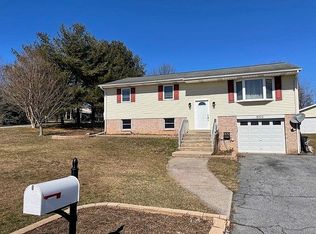 8002 Jefferson St, Hummelstown, PA 17036