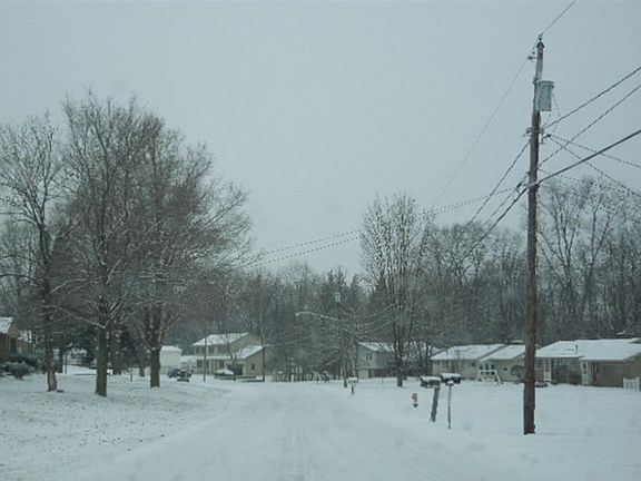 5th image of 4651 Verona Ave