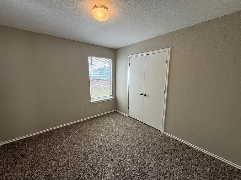 6733 Plains Crest Dr — Photo 11