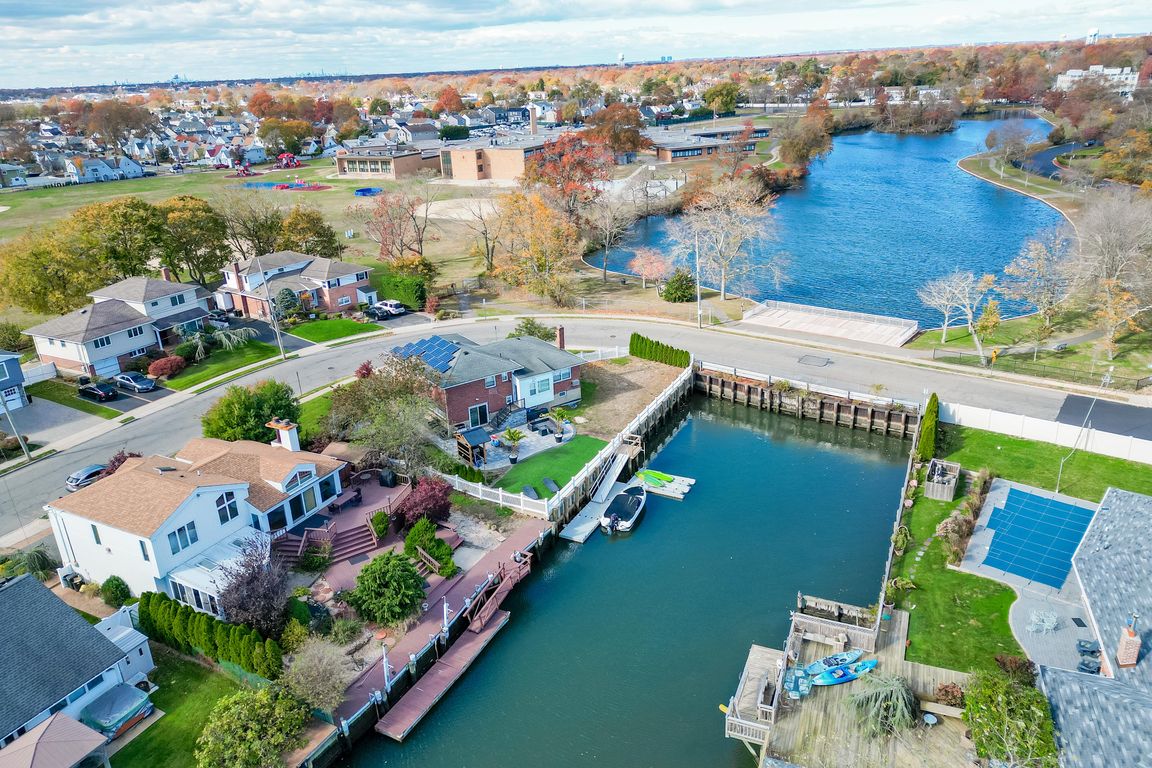 next background image