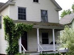 2 Earl Ave #1, Greenfield, MA 01301