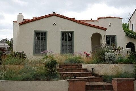 1st image of 2059 Stratford Ave