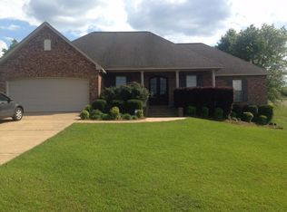 9 Woodside, Hattiesburg, MS 39402