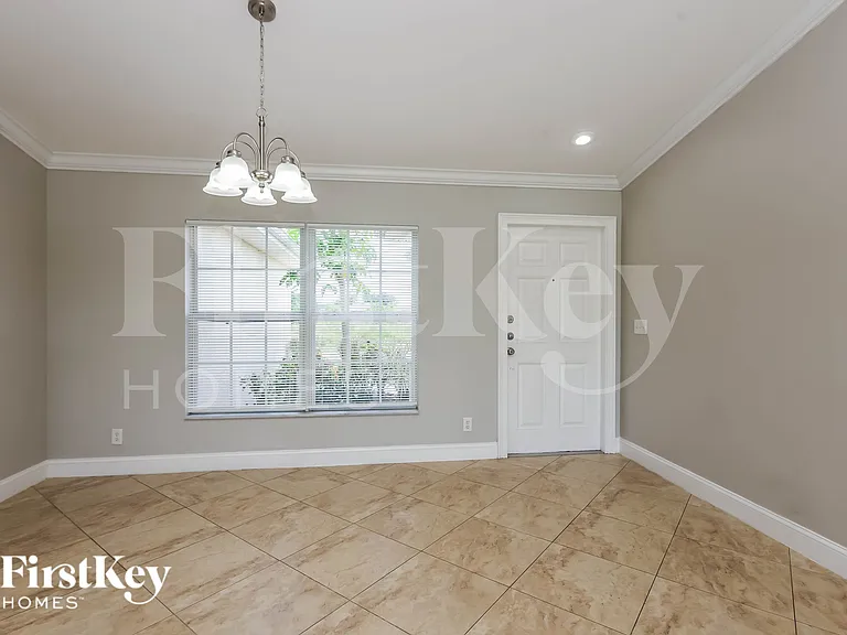 4210 22nd St SW — Photo 5