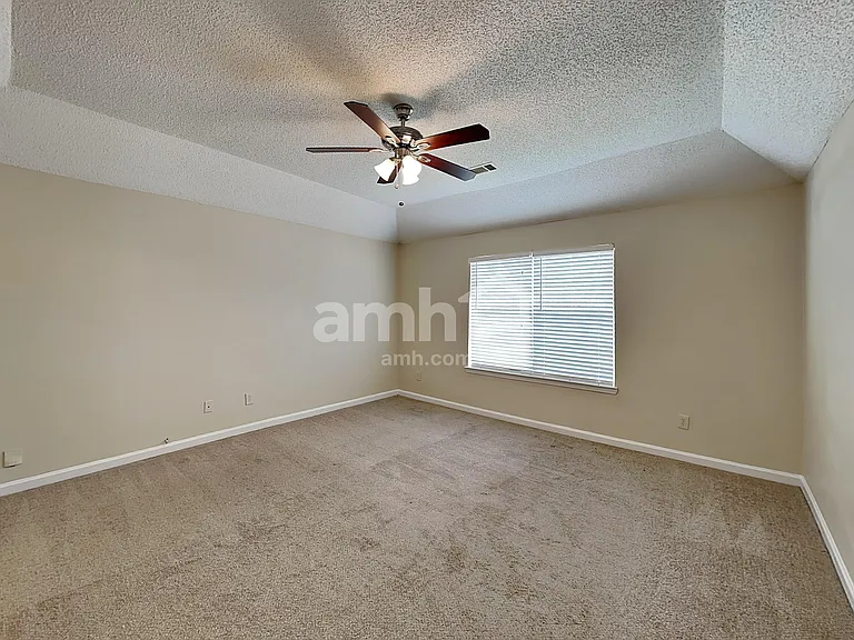 228 Kings Cv — Photo 6
