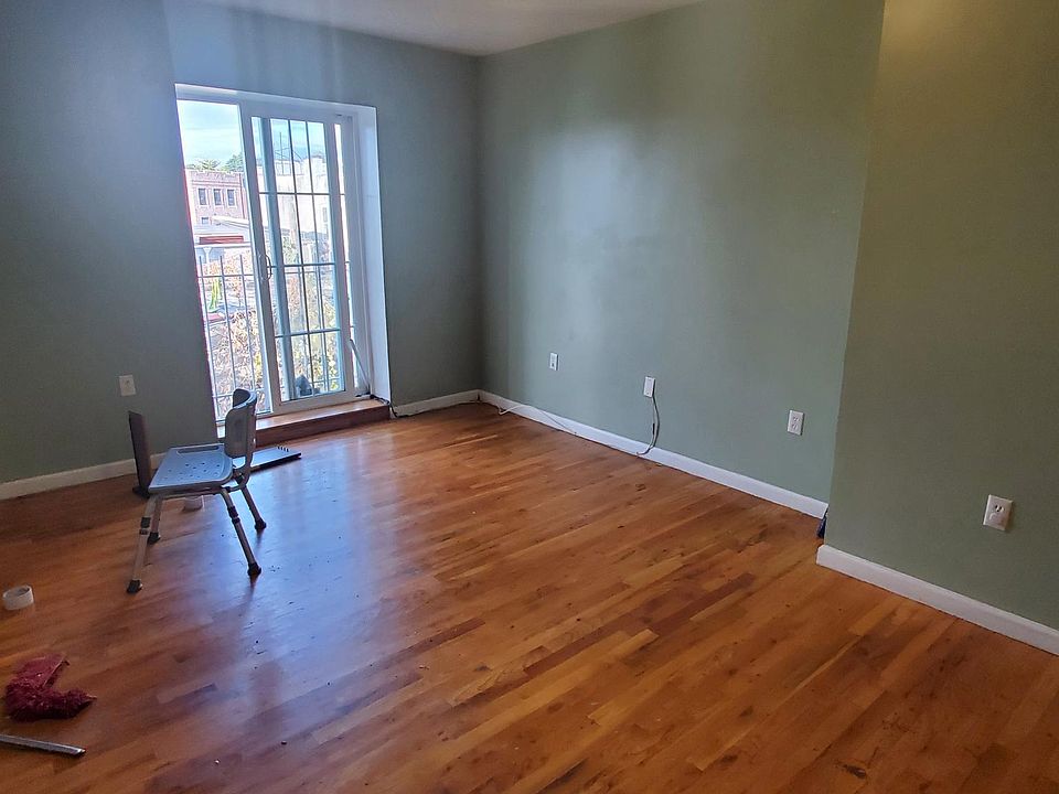 1st image of 13931 88th Ave