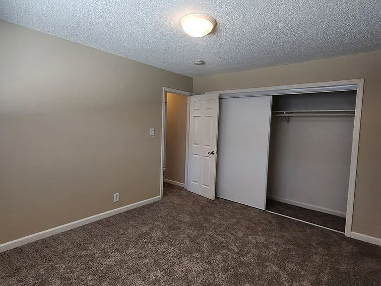 1501 Garcez Dr — Photo 9