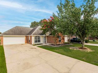 23496 Springhill Dr, Denham Springs, LA 70726