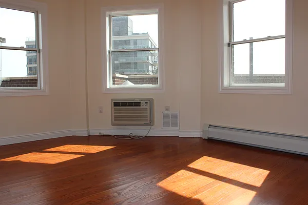 Rented by Doug McElhone LLC | media 4
