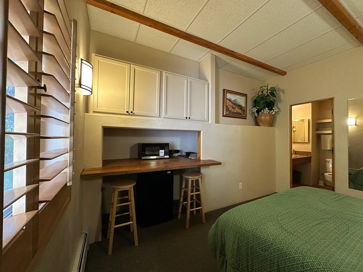 Studio, 300 sqft, $1,700 — Photo 4