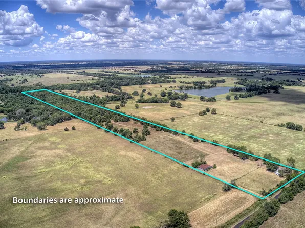 5827 County Road 1116 W, Brashear, TX 75420