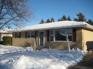 2231 N Kay Dr, Sheboygan, WI 53083