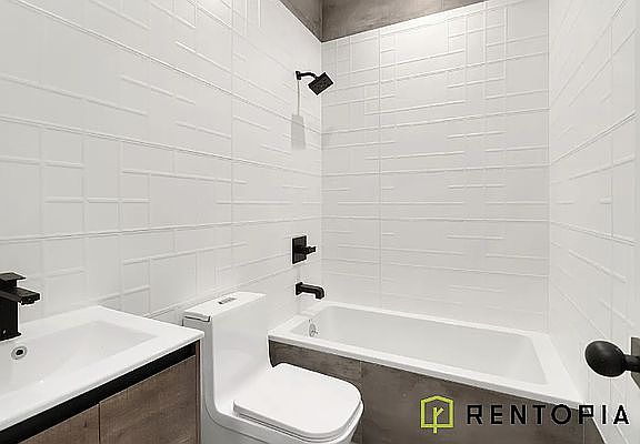 5th image of 725 Metropolitan Ave #2E
