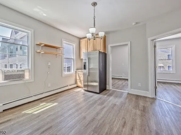 9 Vreeland Ave #4, Passaic City, NJ 07055