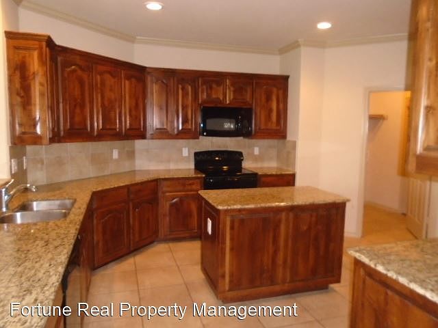 1st image of 10838 Calderwood Ln