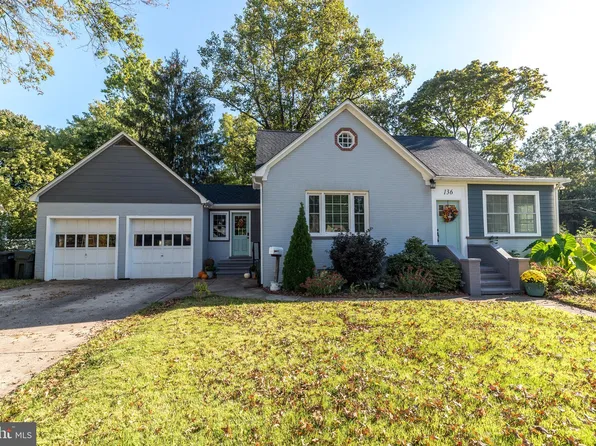 136 Chelton Ave, Morrisville, PA 19067