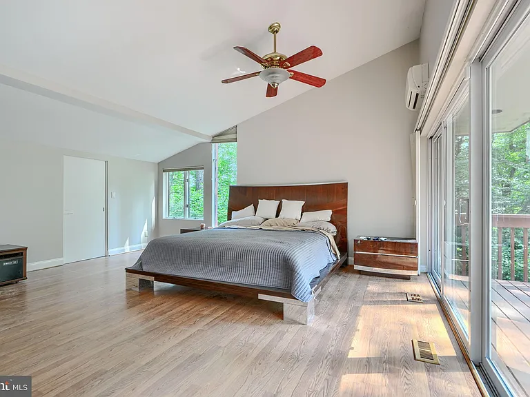 2101 Tufton Ave — Photo 28