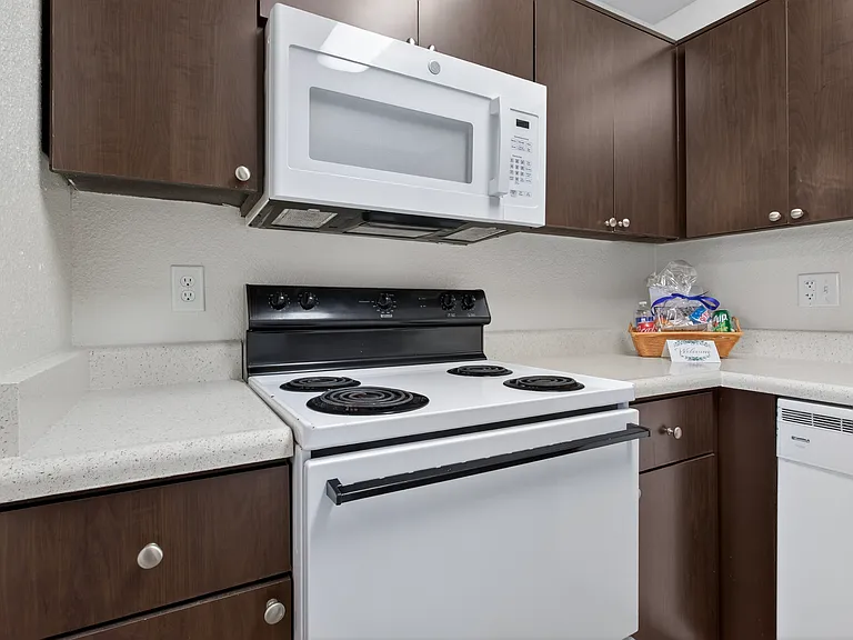 Spring Meadows Apartments — Photo 13