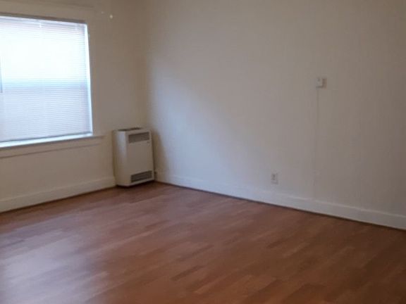 4th image of 3065 Leeward Ave APT 18