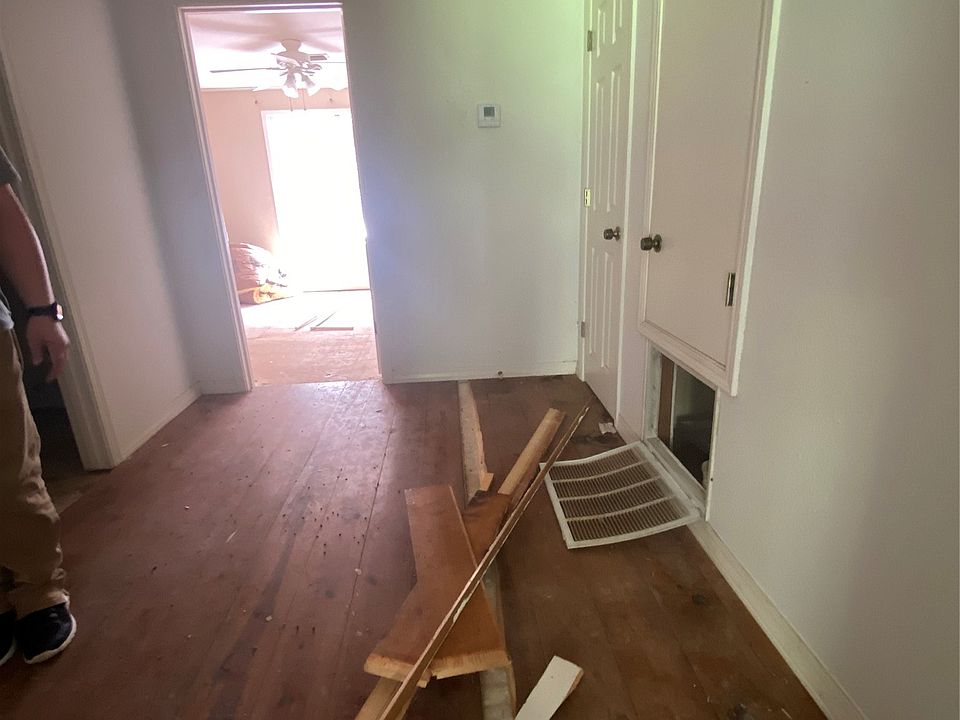22nd image of 140 Bellview Rd