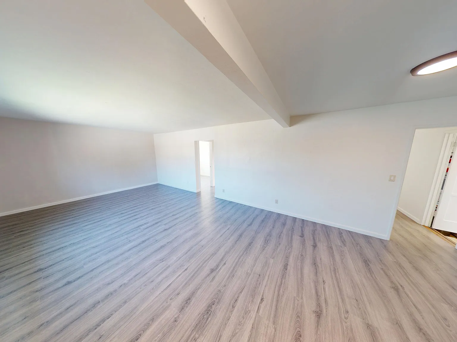 6 bed, 1618 sqft, $7,500 — Photo 3