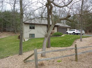 9887 Palmer Rd, Greenville, MI 48838