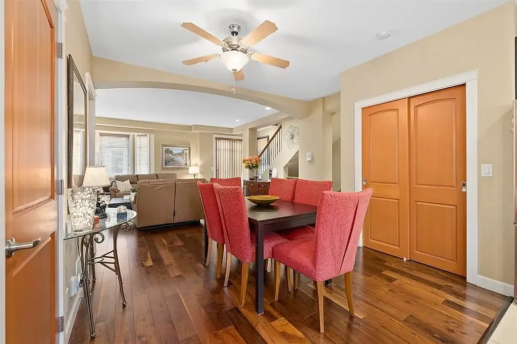 4 bed, 2188 sqft, $3,700 — Photo 4