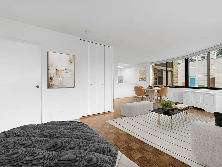 245 E 44th St #30F — Photo 2