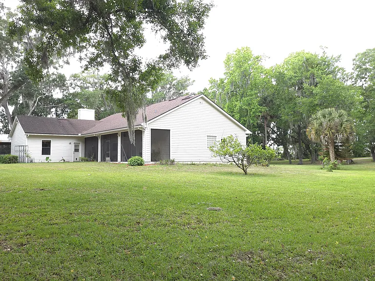 3834 Best Rd — Photo 9