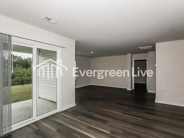 1181 Ridgeford Dr — Photo 4