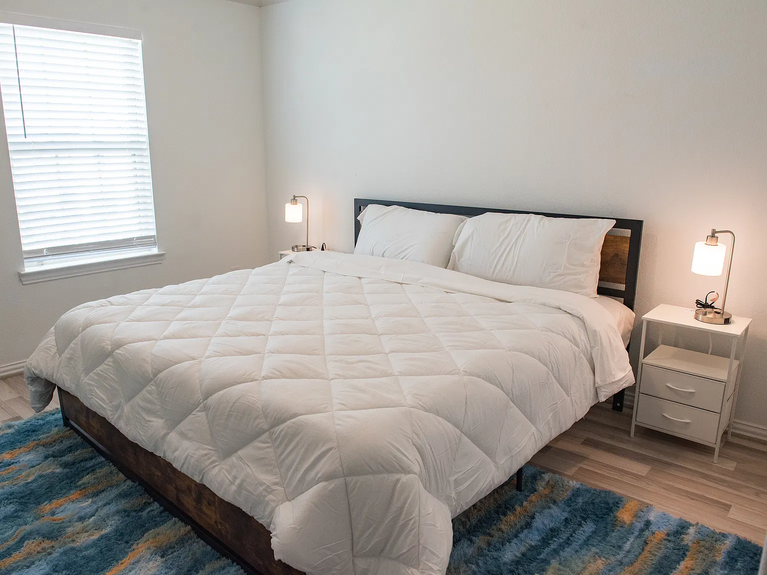 3 bed, 9000 sqft, $700 — Photo 1