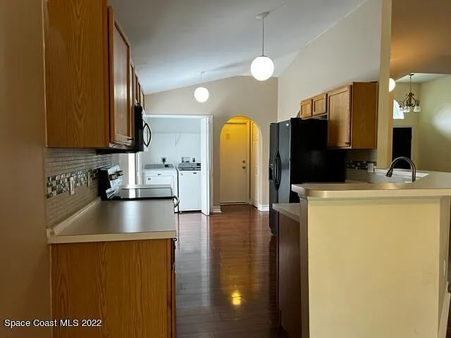 4077 Four Lakes Dr — Photo 4