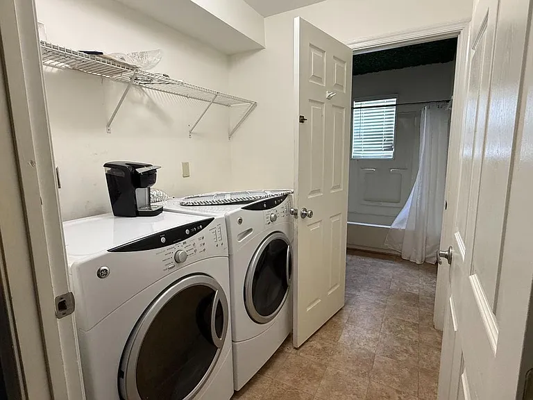 5212 Astor Pl SE — Photo 14