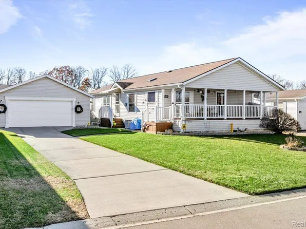 4813 Othello Ln, Northville, MI 48167