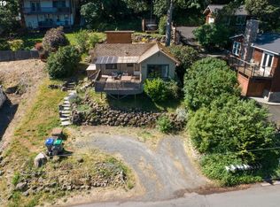 27 Hazel Ave, Hood River, OR 97031