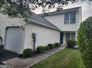 613 Bluebill Dr, Etters, PA 17319