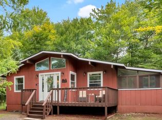 3167 Carobeth Dr, Tobyhanna, PA 18466