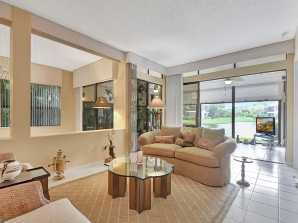 21174 Clubside Drive #A, Boca Raton, FL 33434